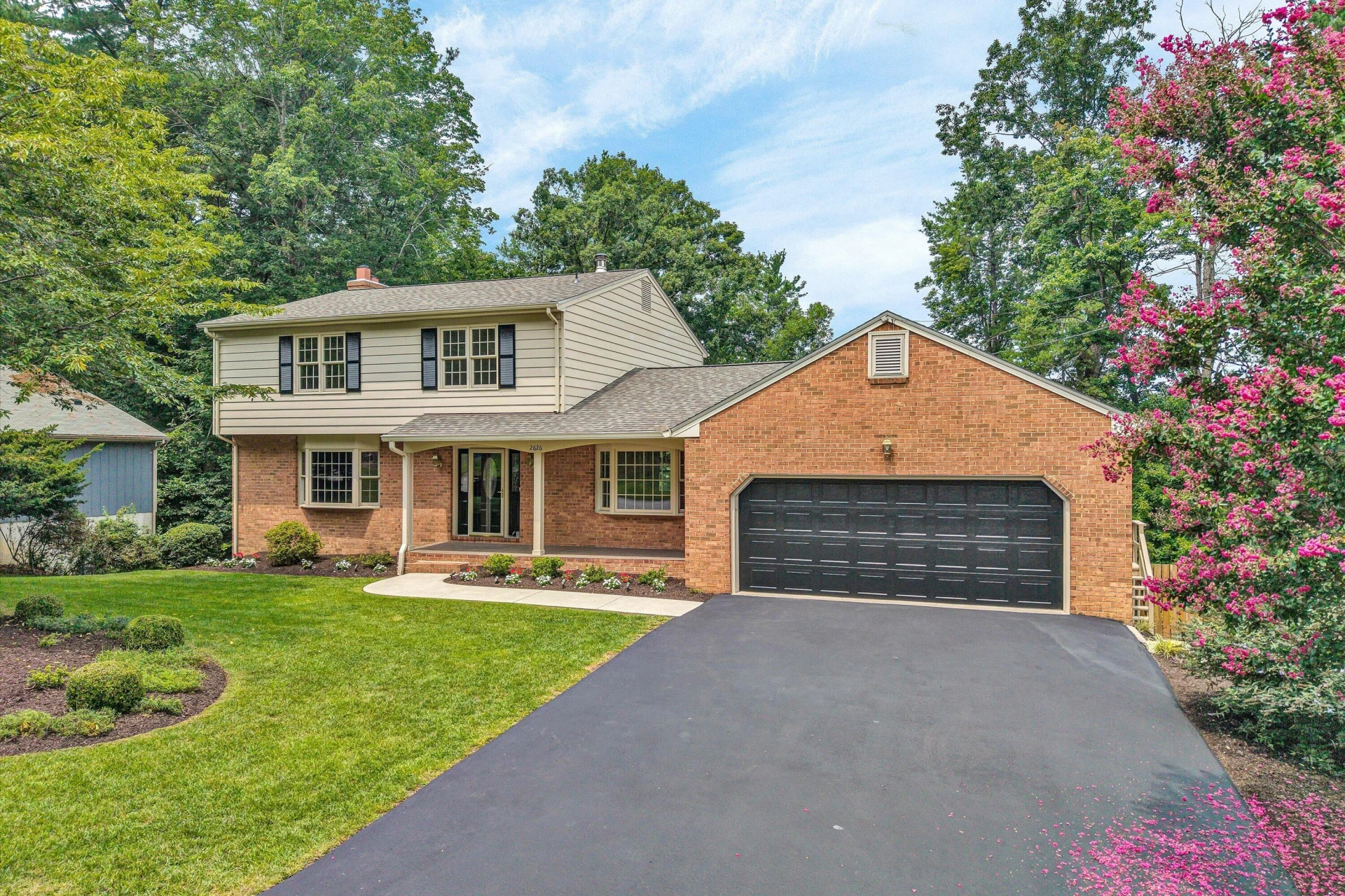 2626 Wood Warbler LN SW