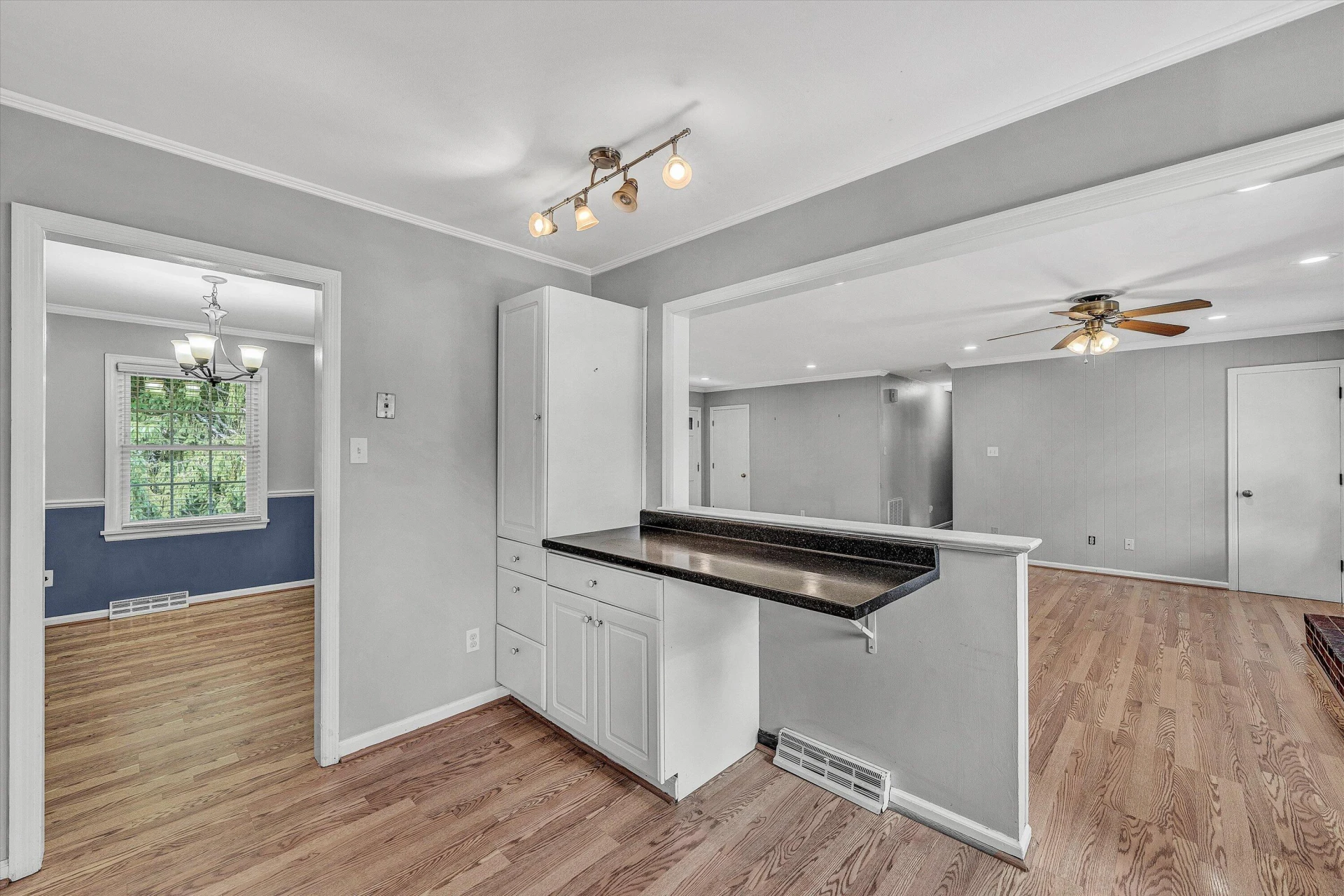 3350 Kenwick TRL - Photo 6