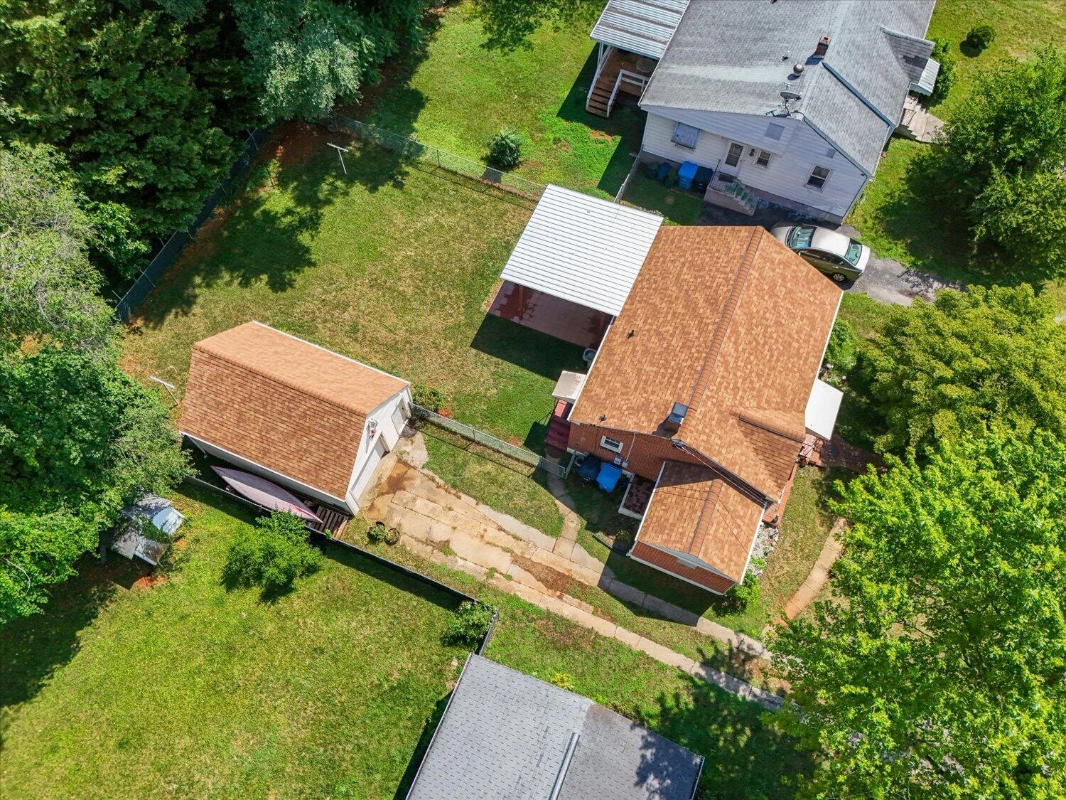 2527 Averett ST NW - Photo 25