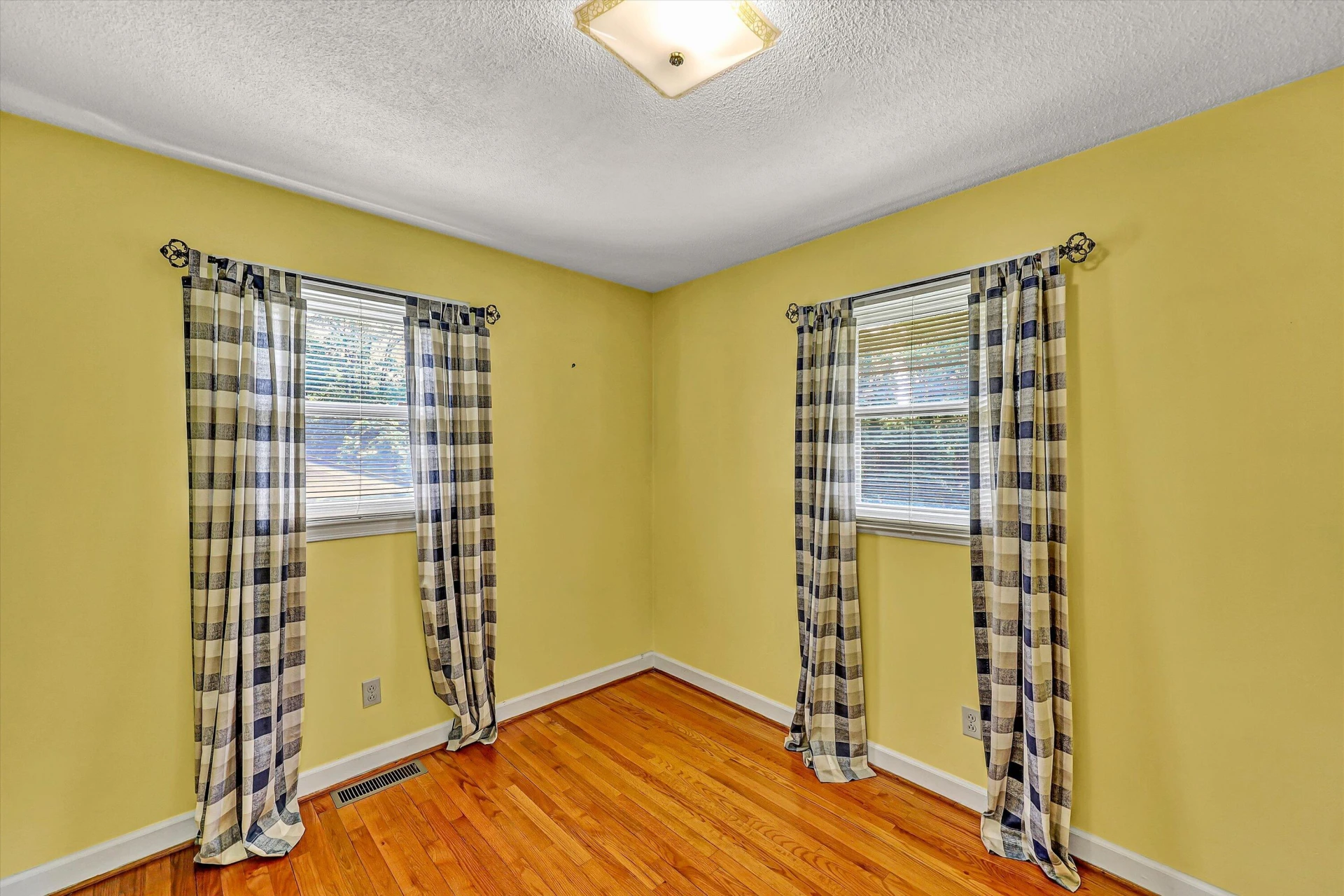 4120 Mount Olivet RD - Photo 10