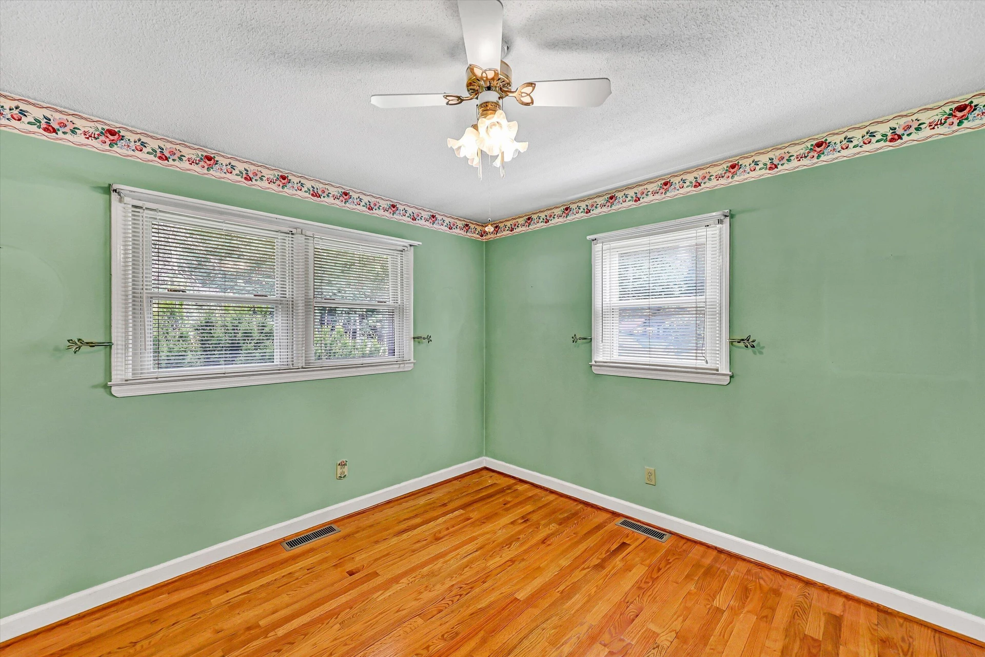4120 Mount Olivet RD - Photo 13