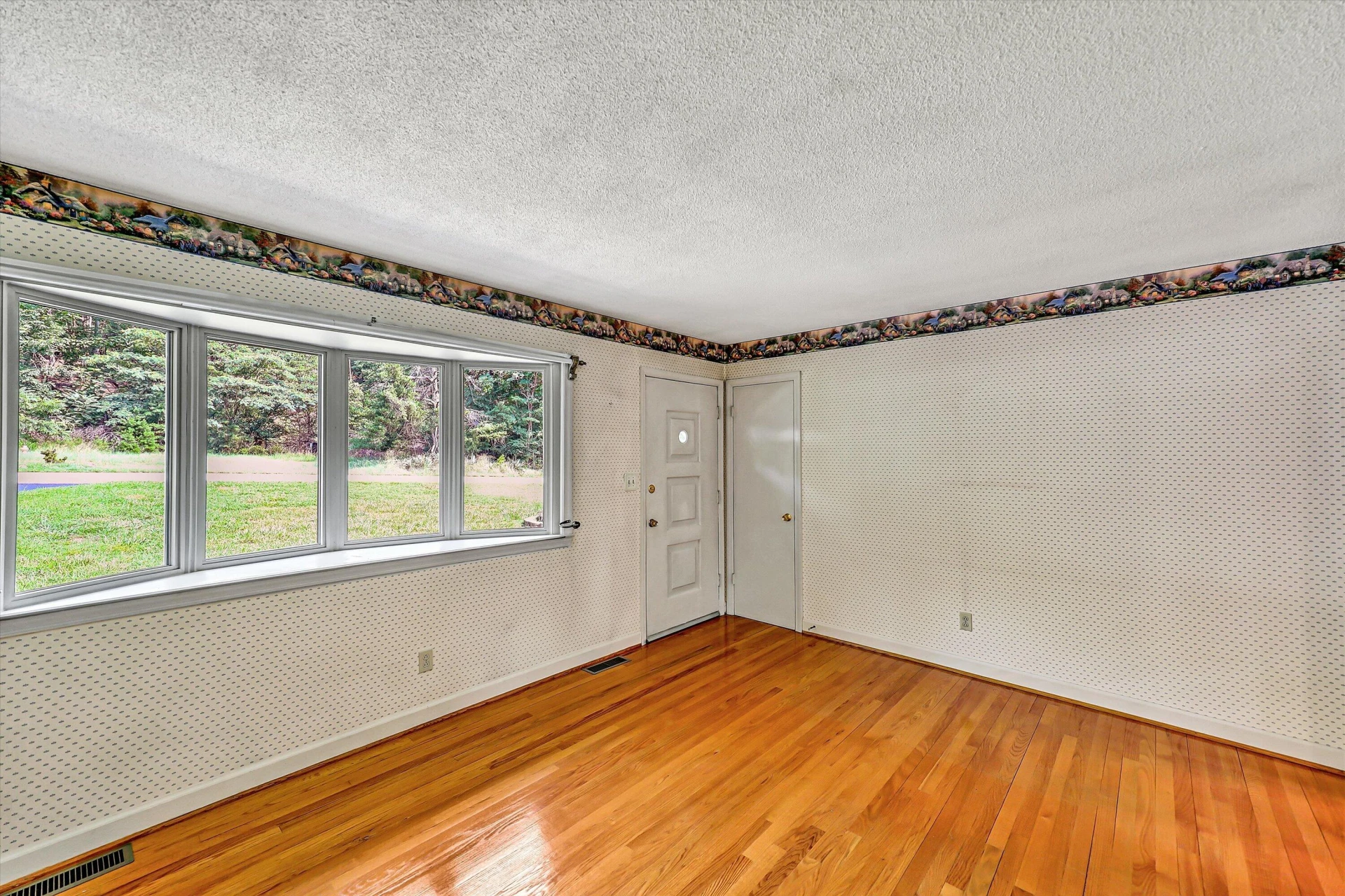 4120 Mount Olivet RD - Photo 5
