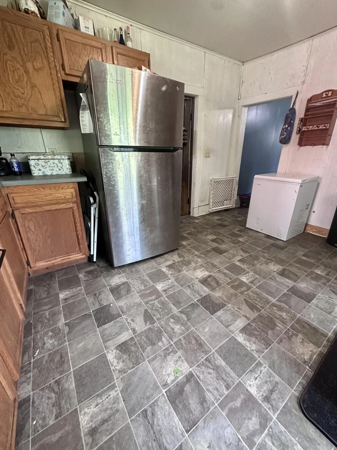 240 1st ST - Photo 17