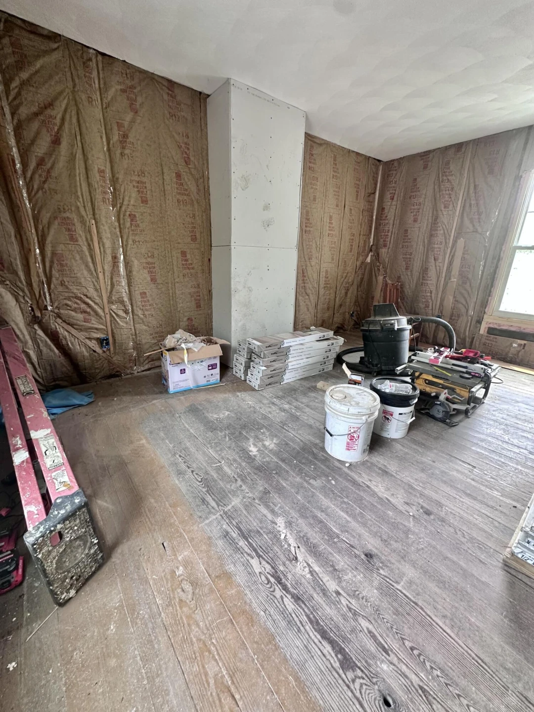 240 1st ST - Photo 28
