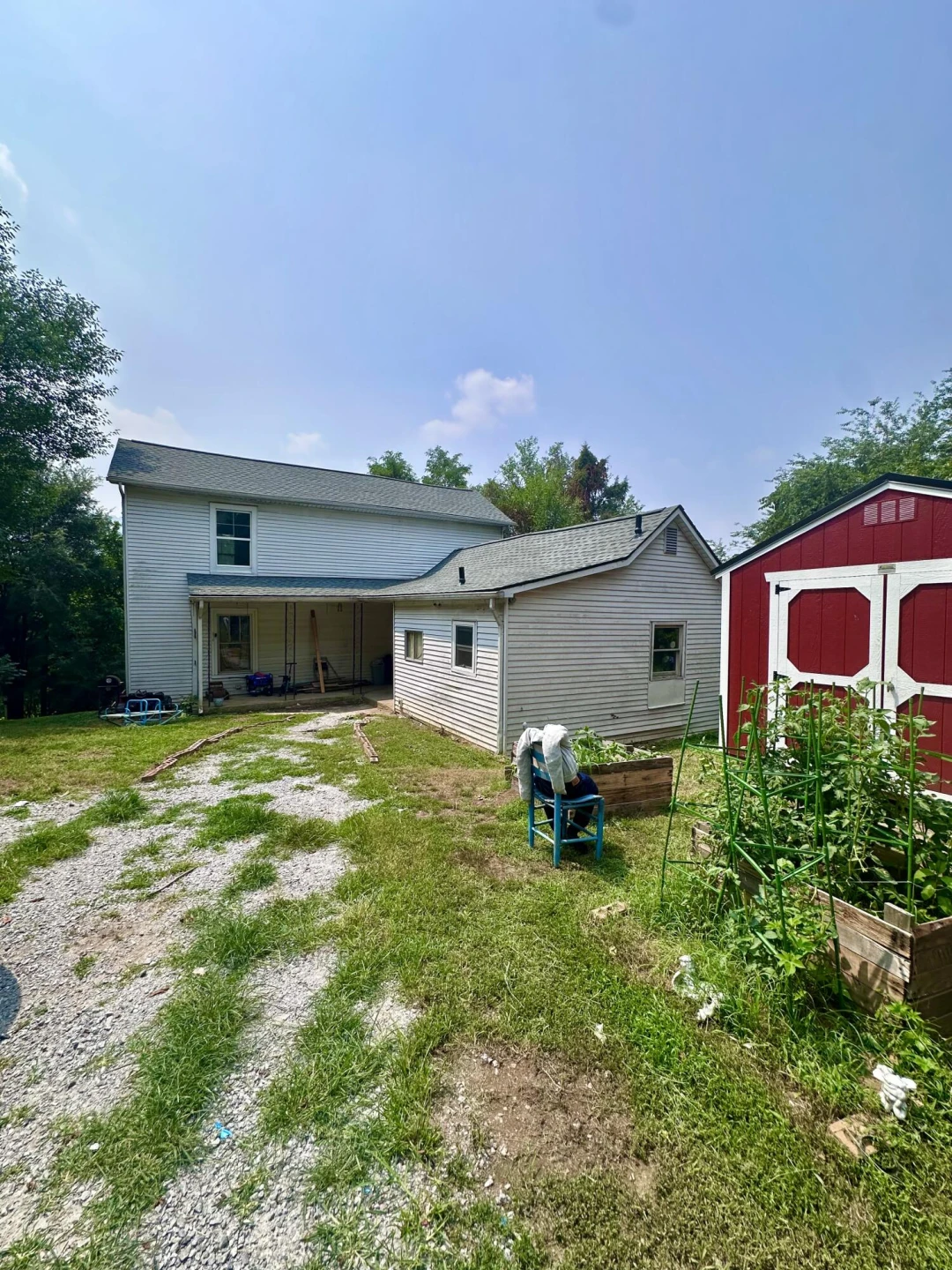240 1st ST - Photo 4