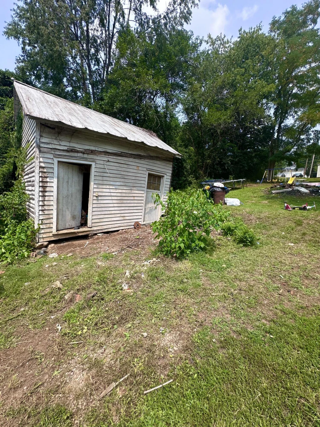240 1st ST - Photo 7