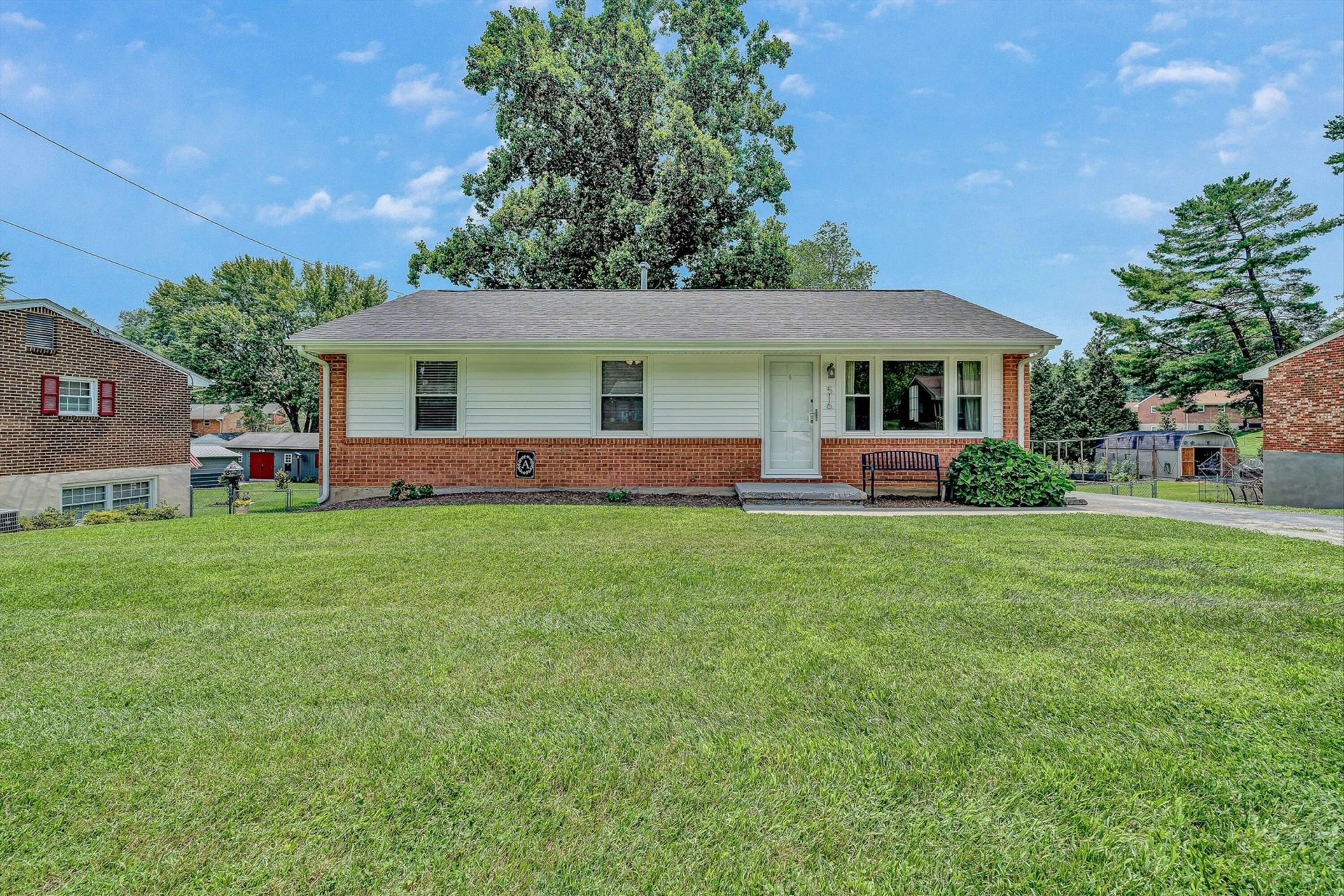 516 Olney RD