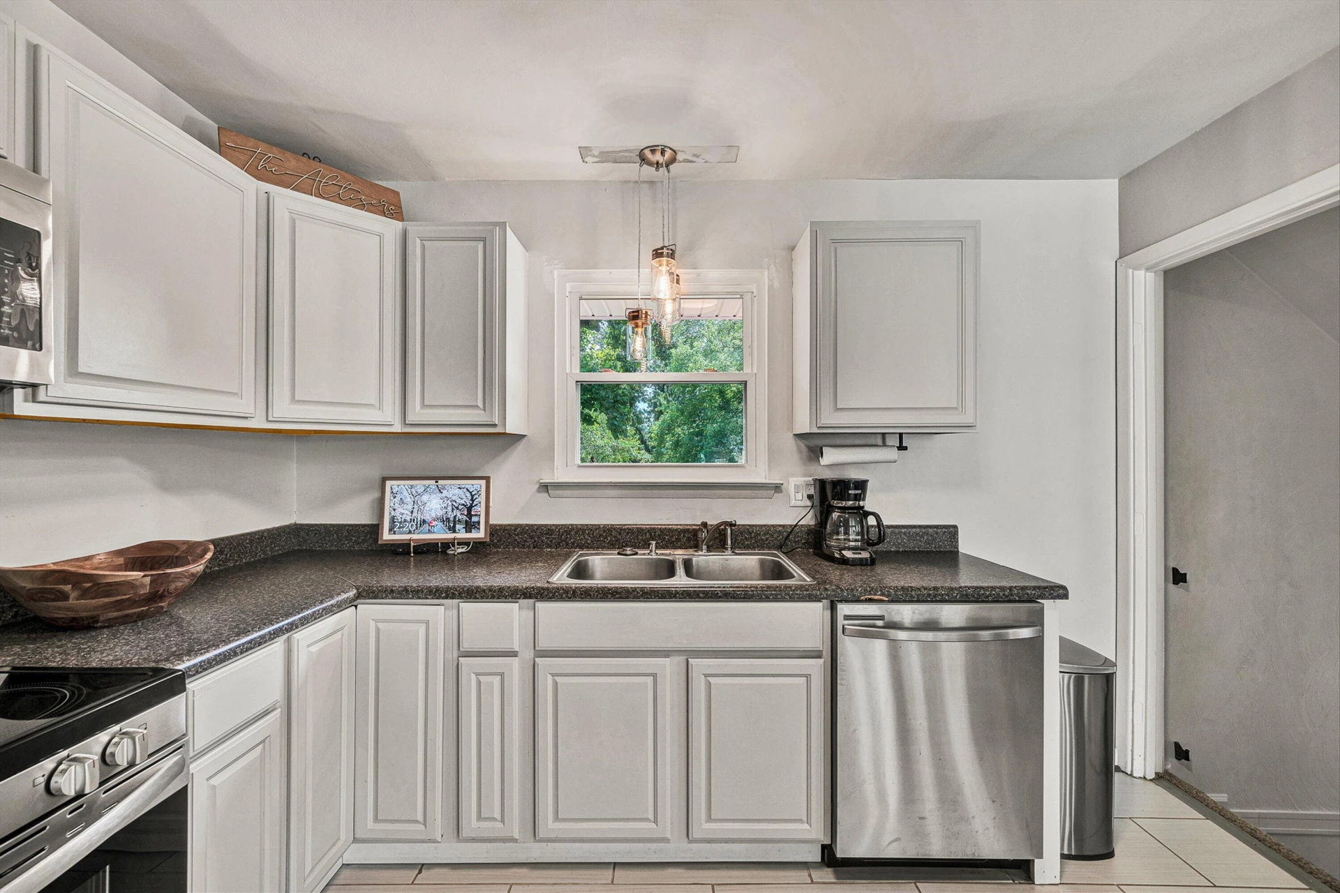 516 Olney RD - Photo 11