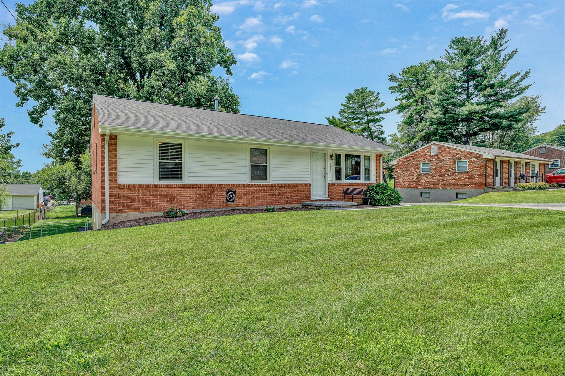 516 Olney RD - Photo 2