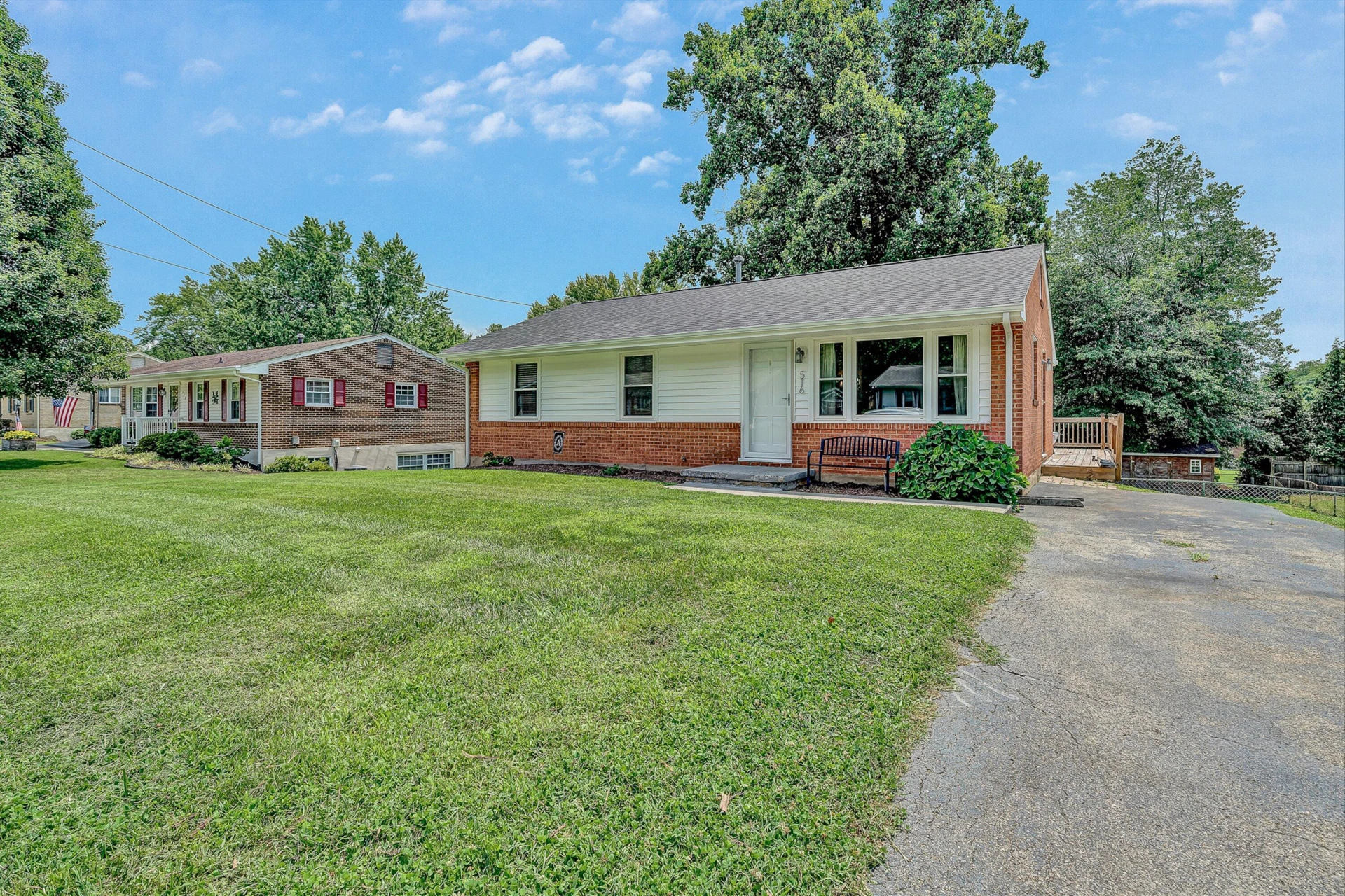516 Olney RD - Photo 3