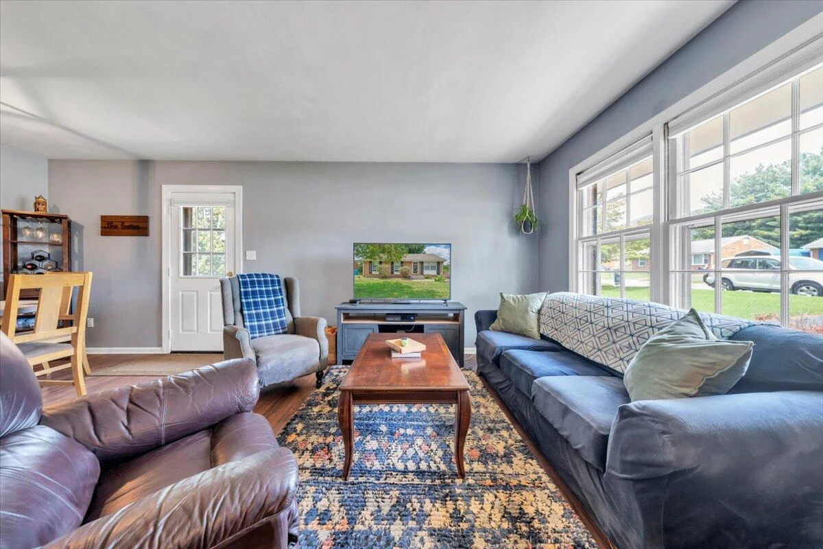 4716 Long Acre DR NE - Photo 5