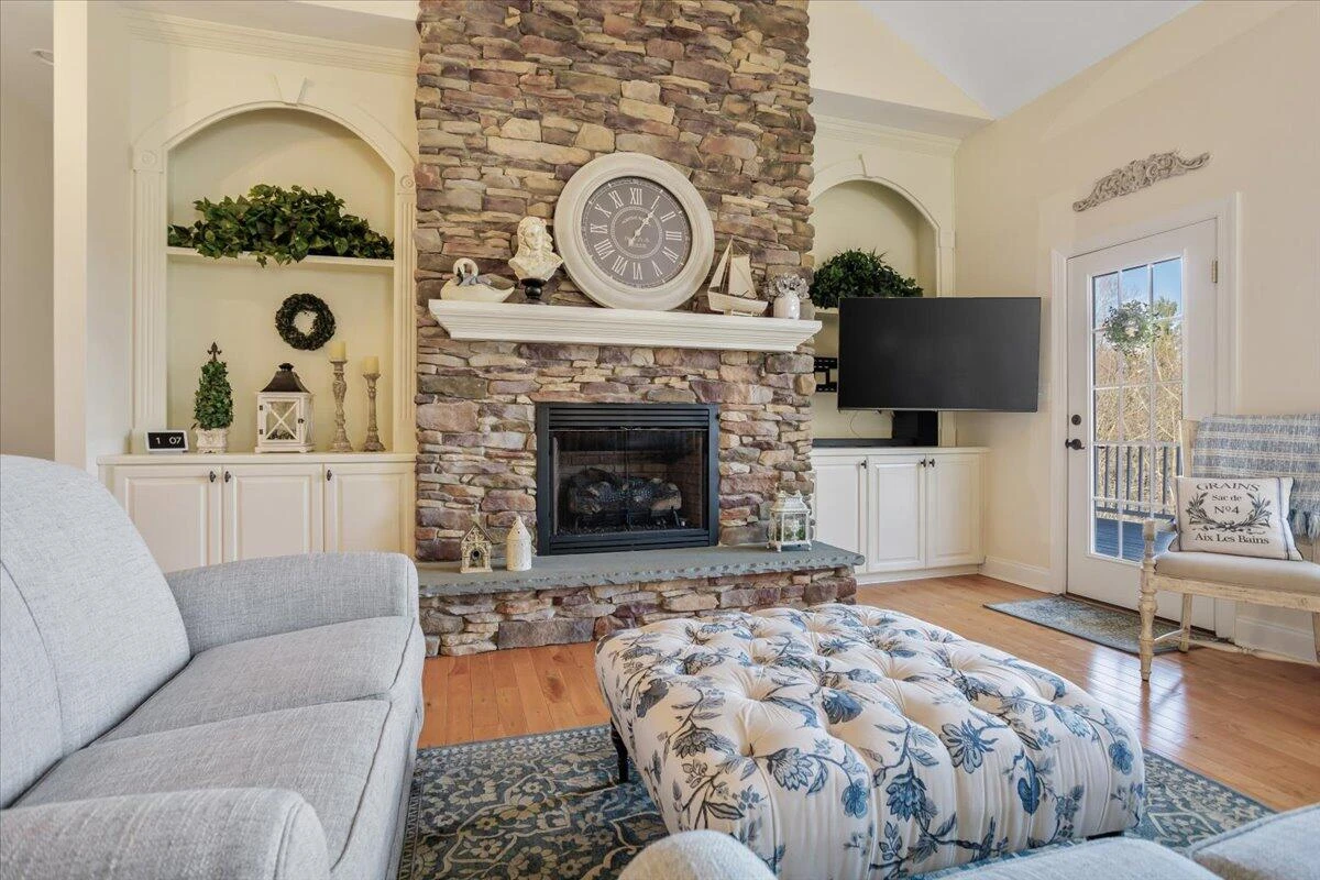 5540 Carons View LN - Photo 20
