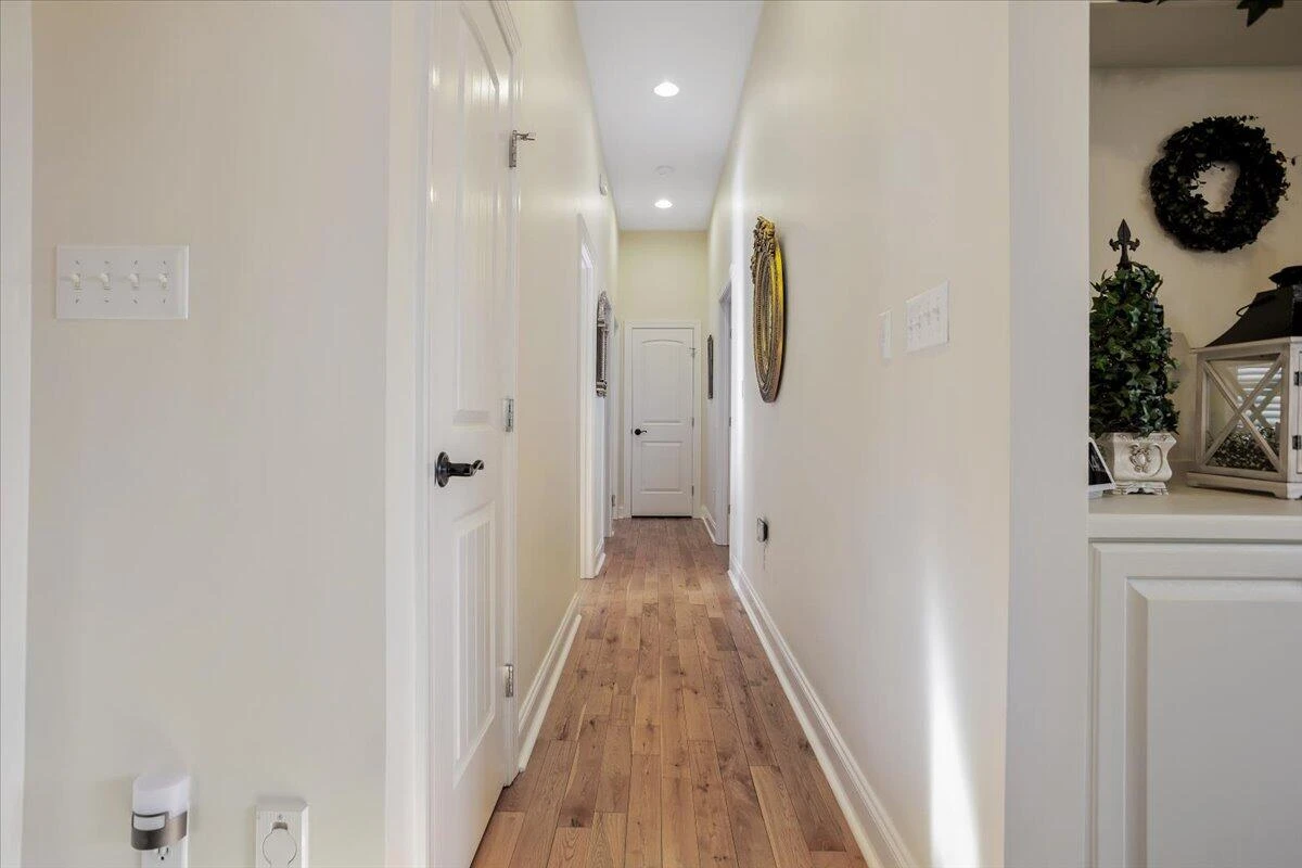 5540 Carons View LN - Photo 26