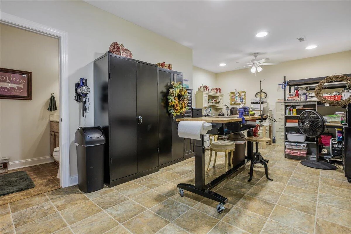 5540 Carons View LN - Photo 45