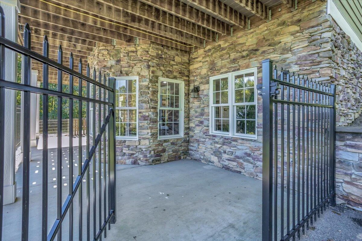 5540 Carons View LN - Photo 60