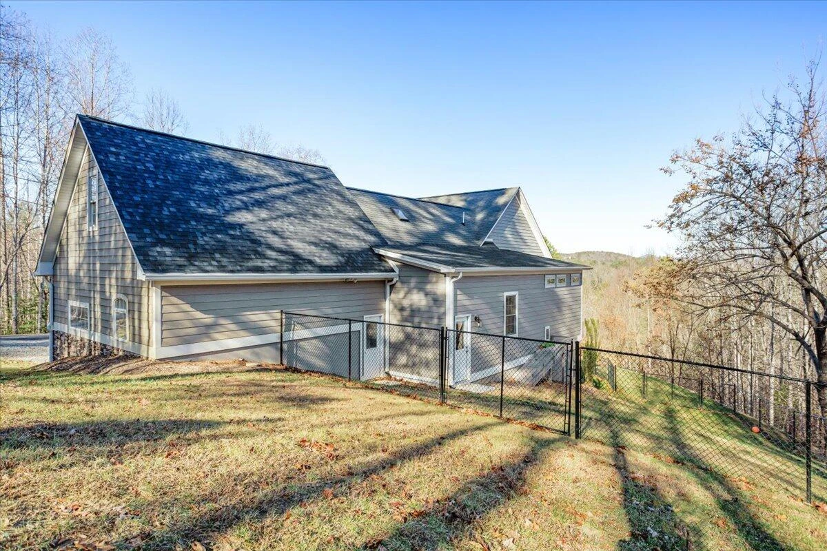5540 Carons View LN - Photo 62
