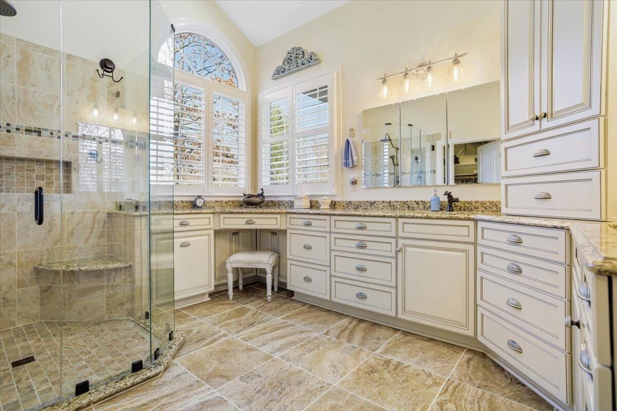 5540 Carons View LN - Photo 10