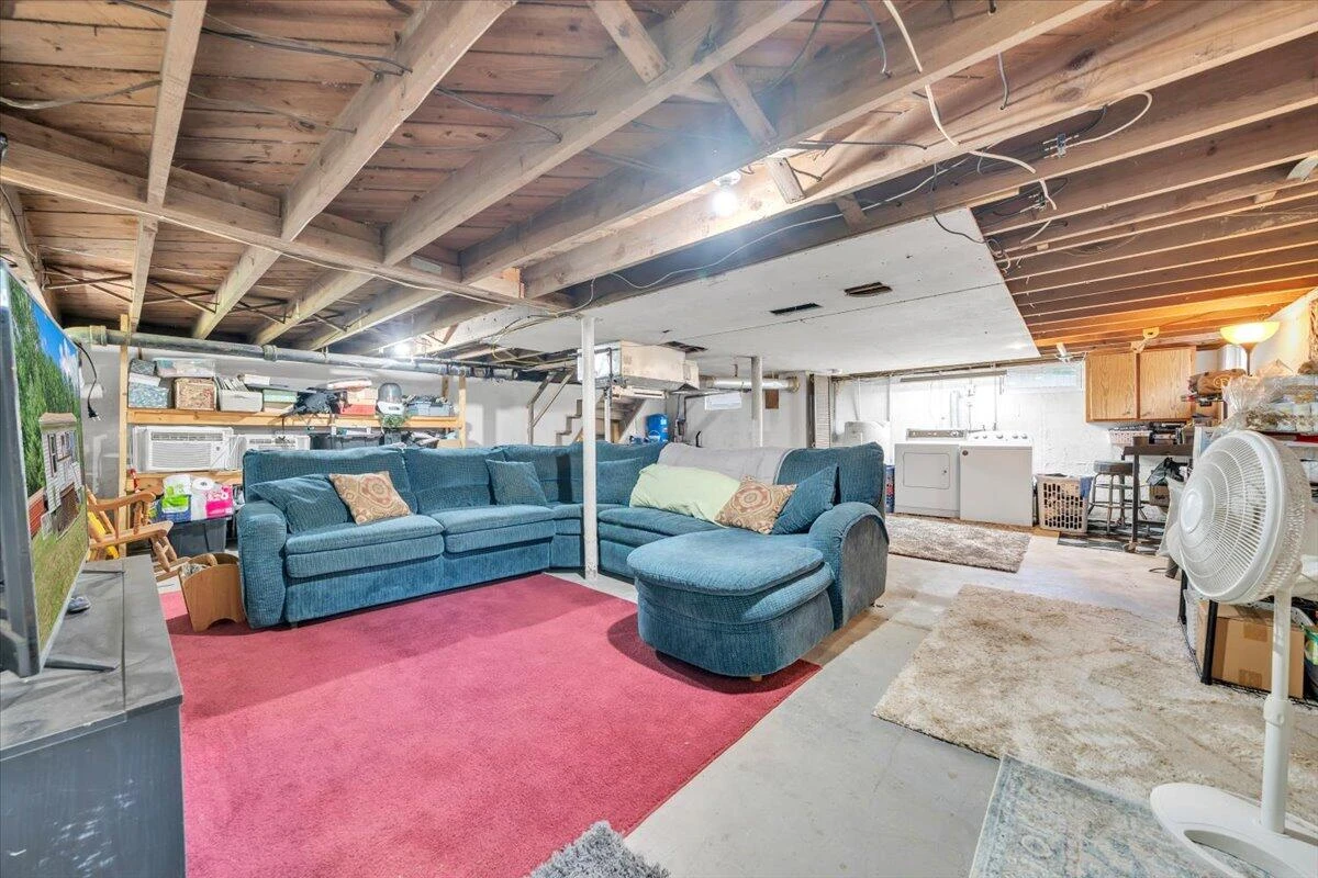 2896 Loch Haven DR - Photo 15