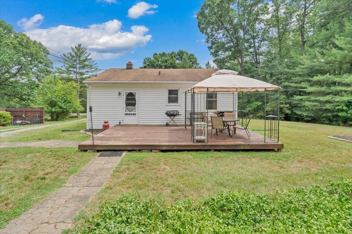 2896 Loch Haven DR - Photo 17