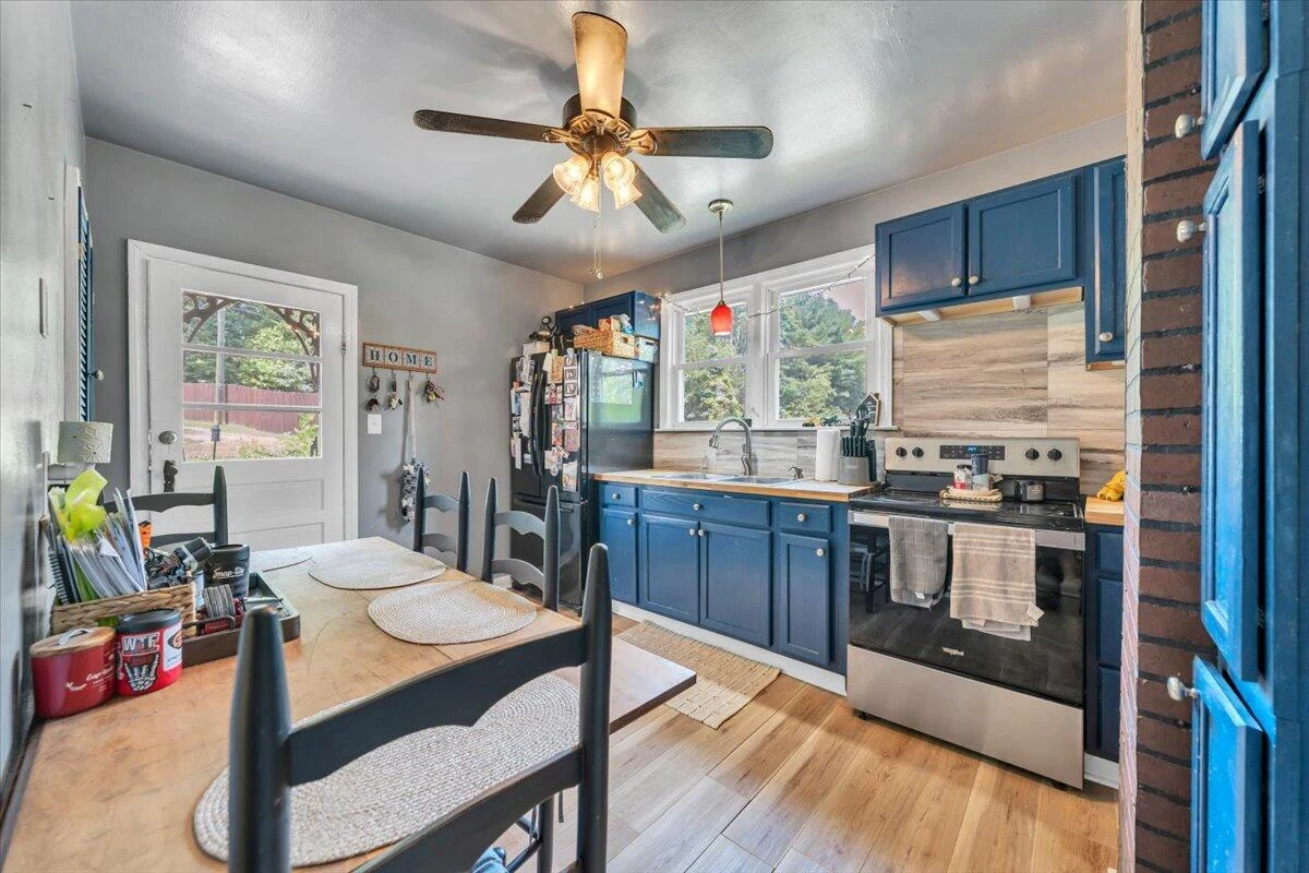 2896 Loch Haven DR - Photo 7