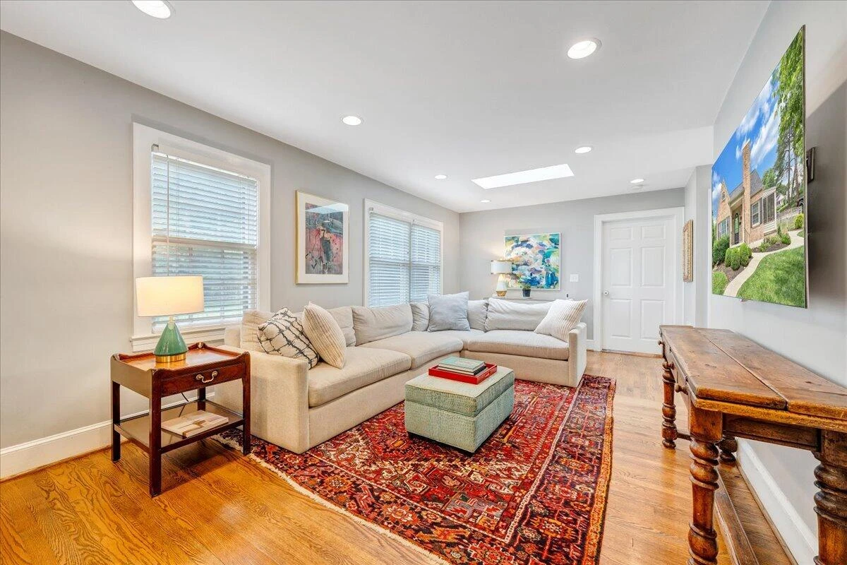 27 Hawthorn RD - Photo 16