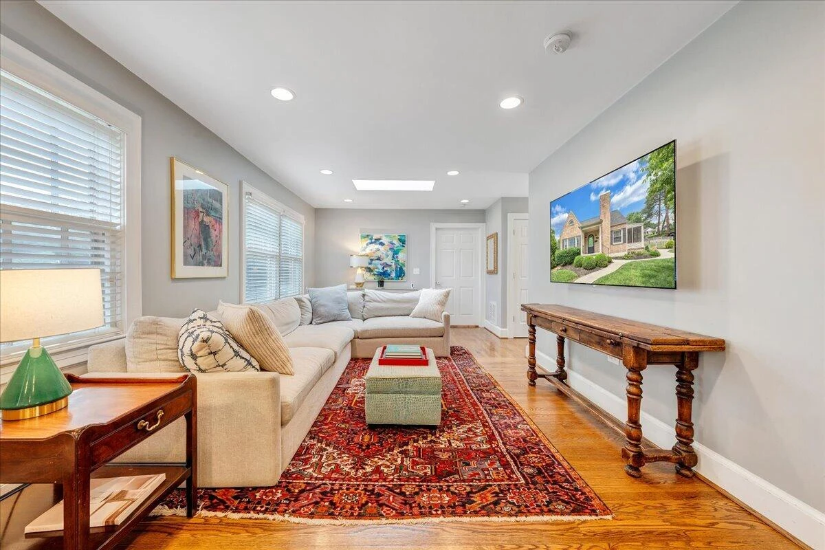 27 Hawthorn RD - Photo 17