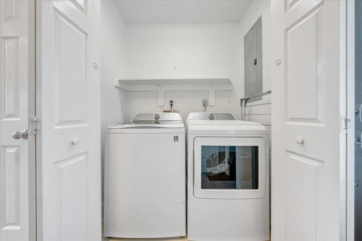27 Hawthorn RD - Photo 30