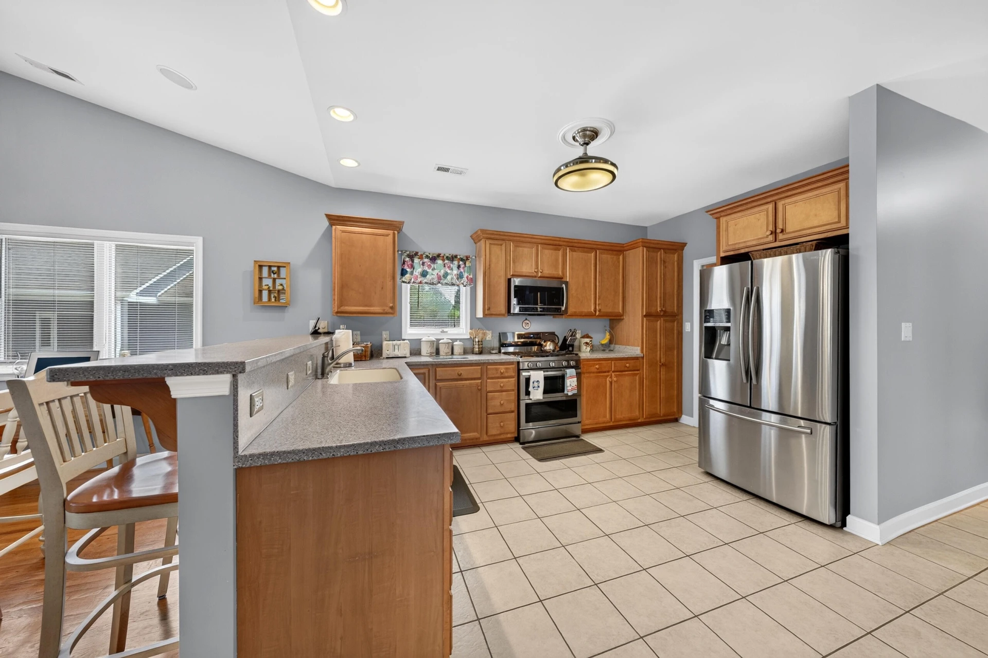 1052 Coves End RD - Photo 2