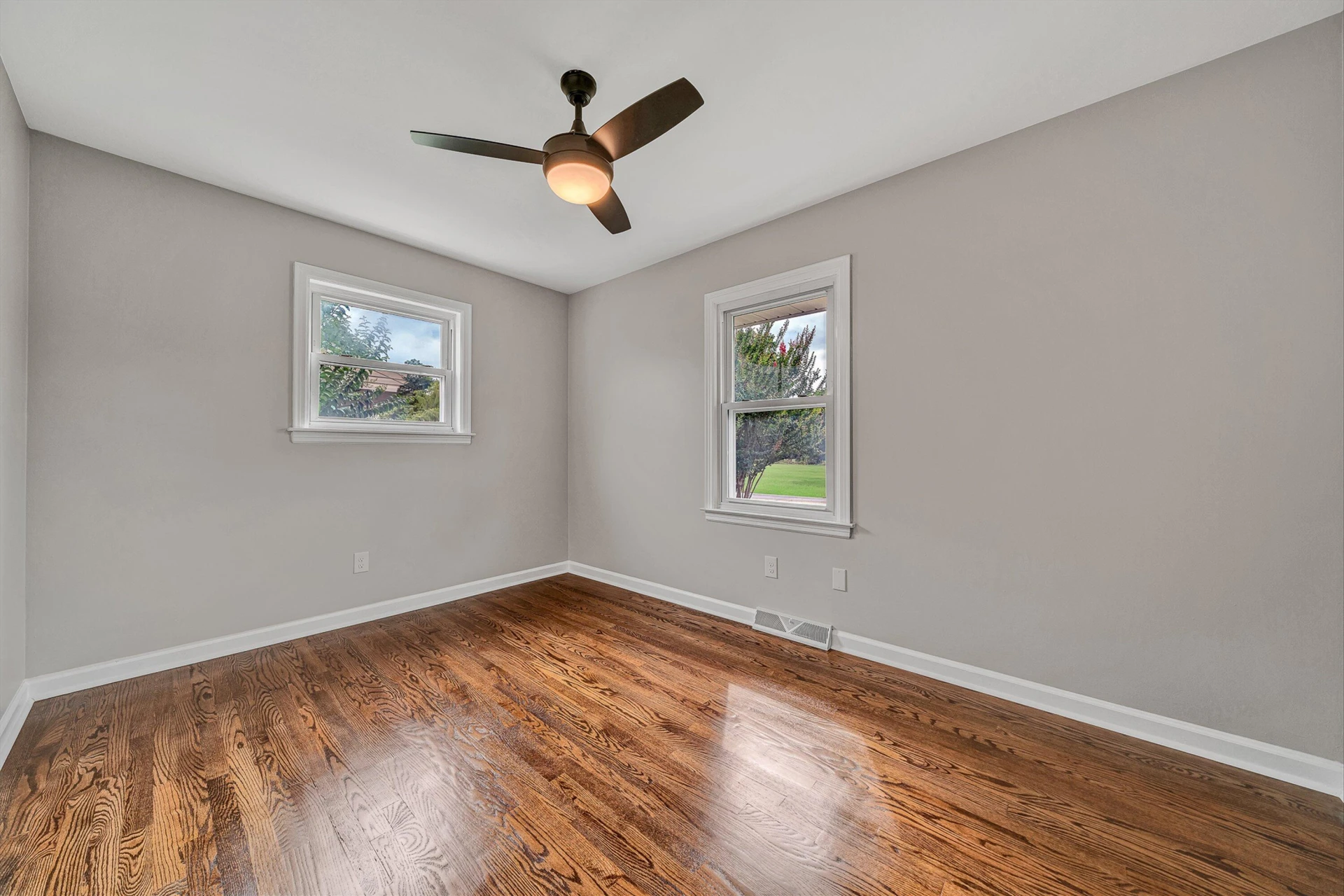 125 Verndale DR - Photo 14