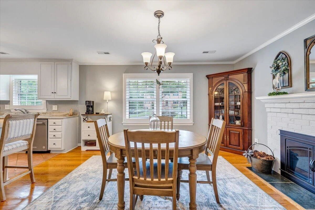 1903 Maylin DR - Photo 14