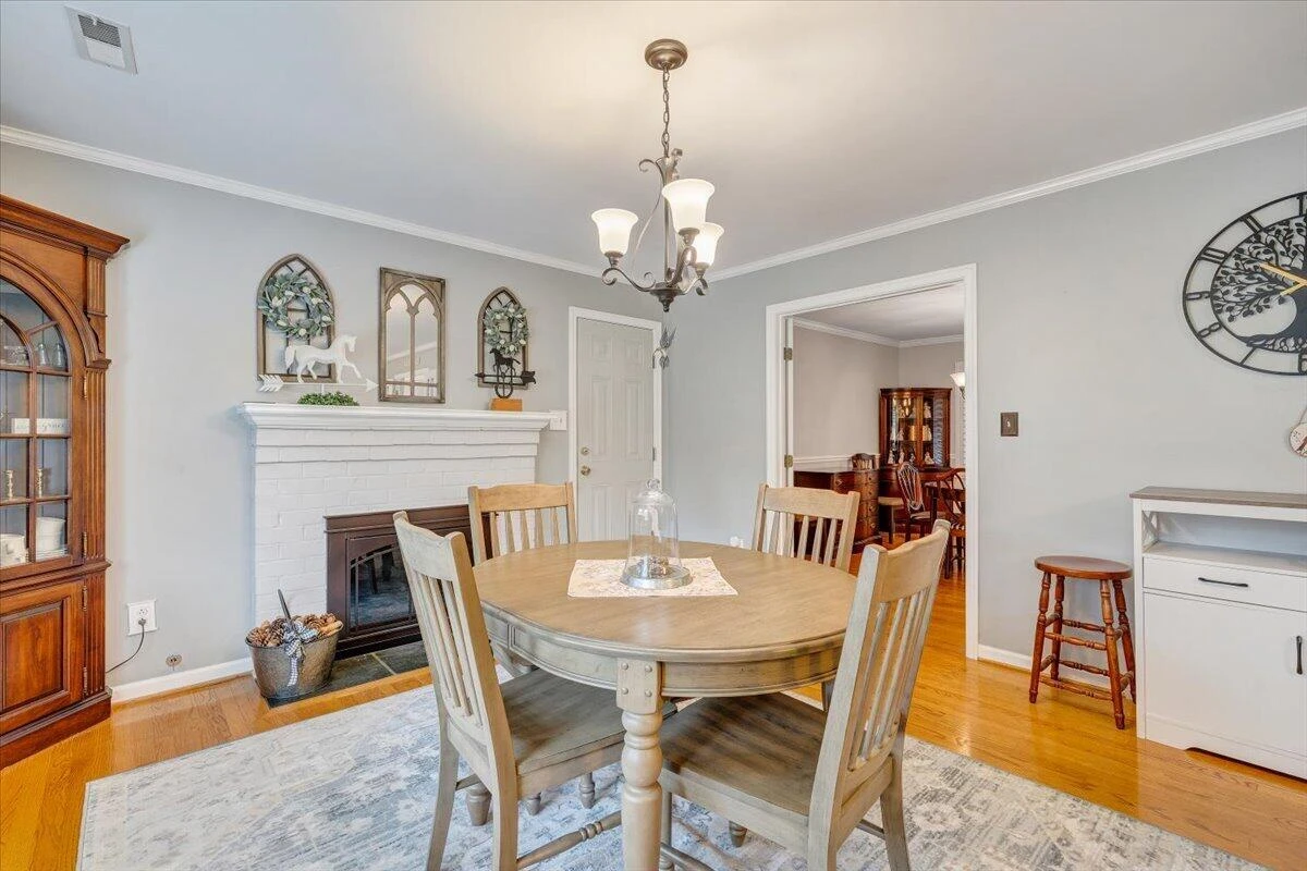 1903 Maylin DR - Photo 16