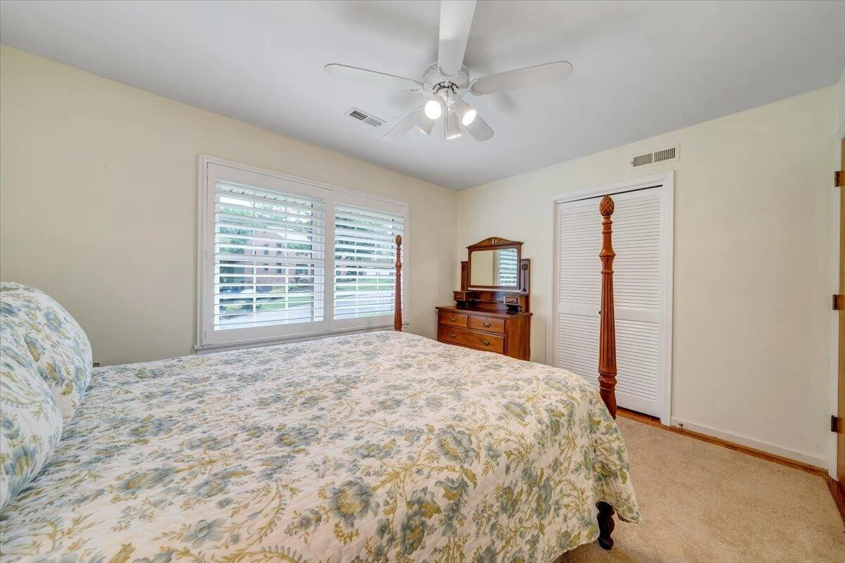 1903 Maylin DR - Photo 31
