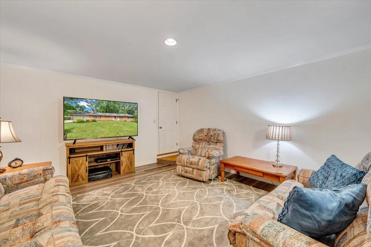 1903 Maylin DR - Photo 39