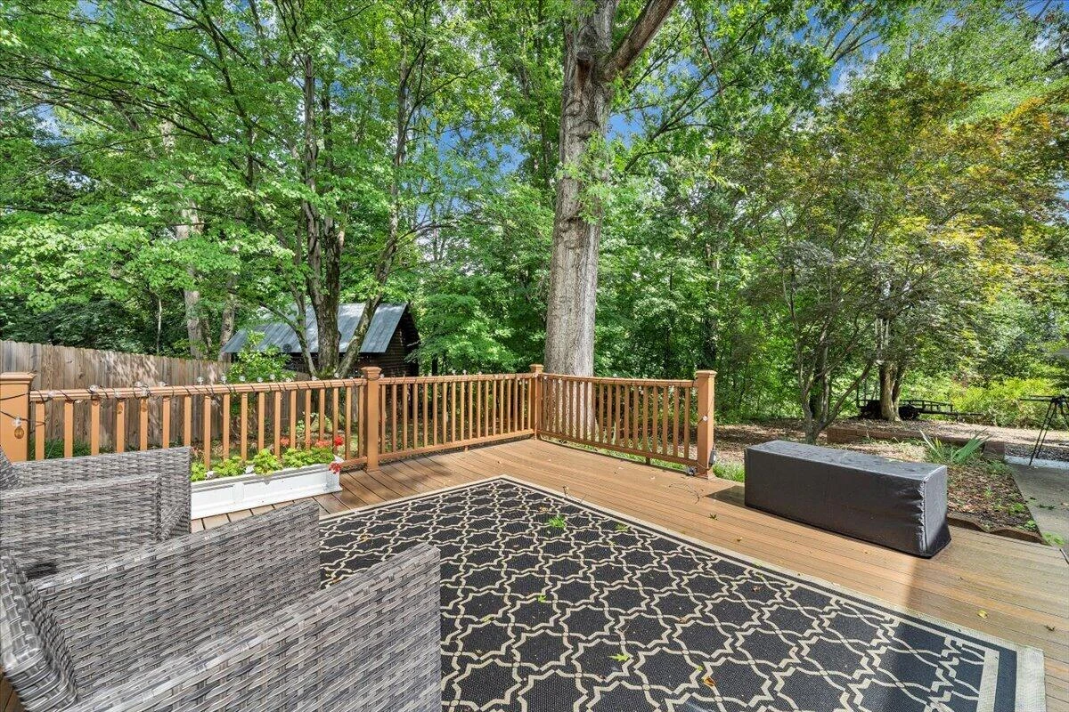 1903 Maylin DR - Photo 56