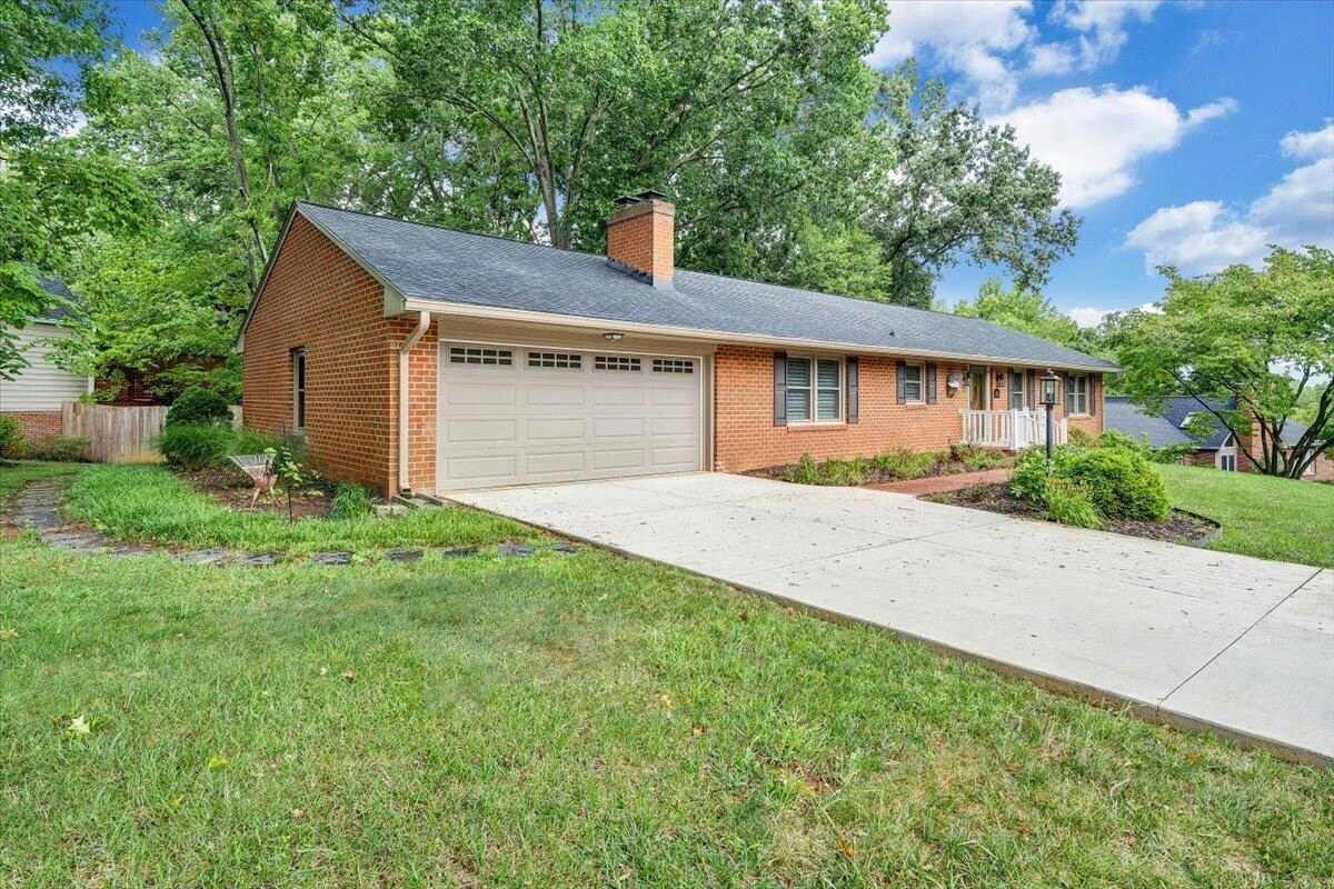 1903 Maylin DR - Photo 63