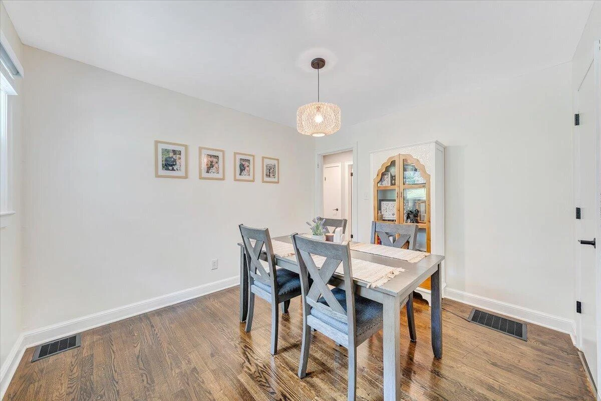 8580 Martins Creek RD - Photo 15