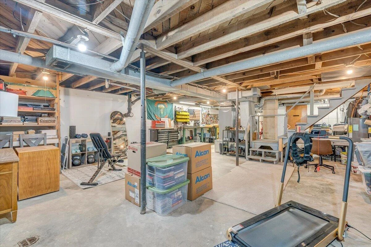 8580 Martins Creek RD - Photo 37