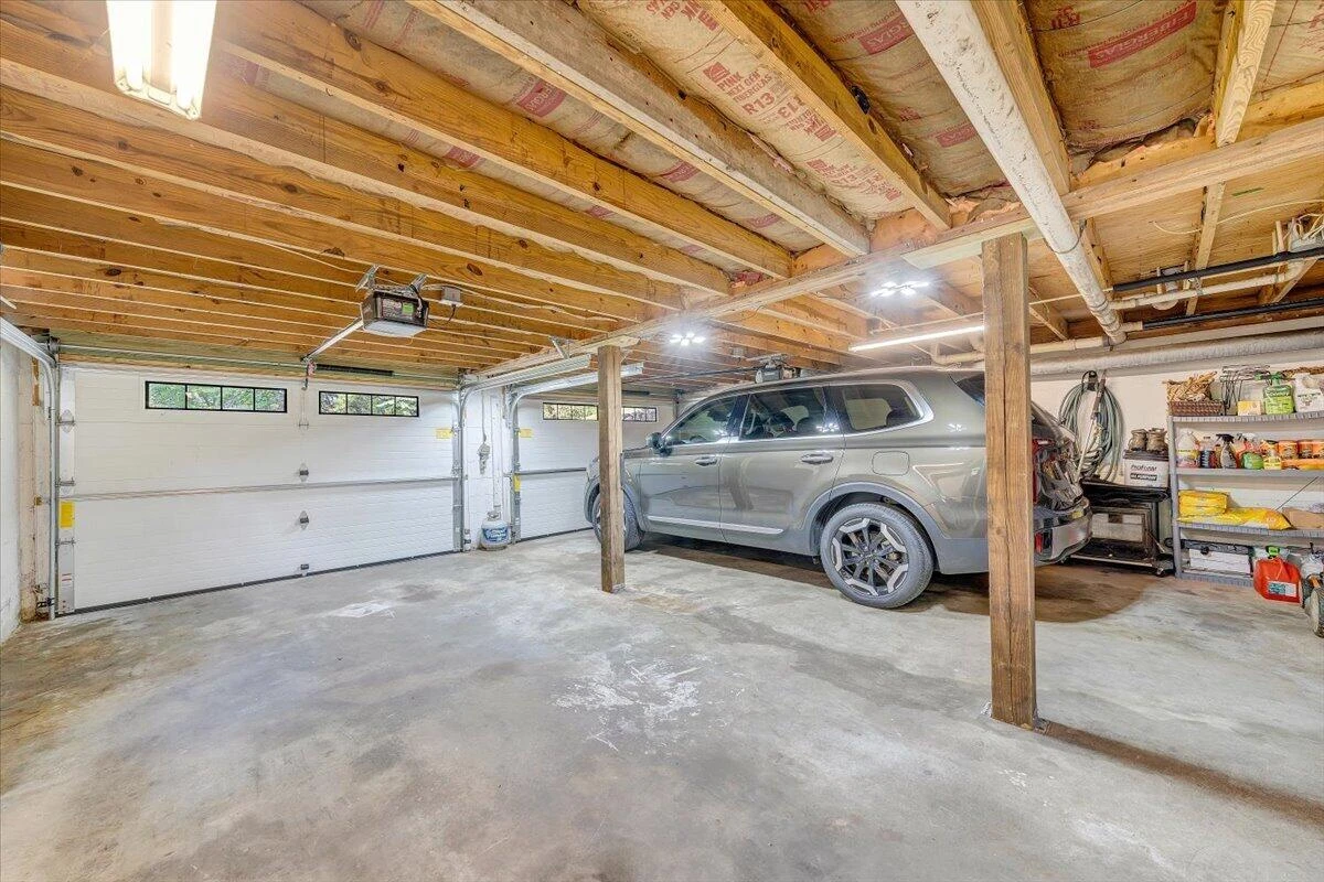 8580 Martins Creek RD - Photo 40