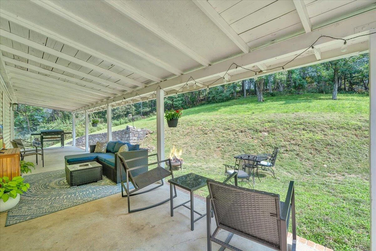 8580 Martins Creek RD - Photo 41