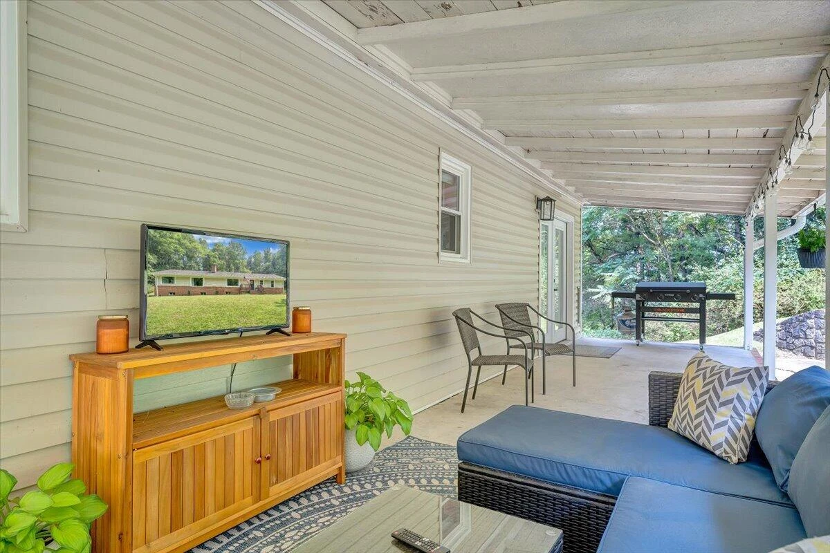 8580 Martins Creek RD - Photo 43