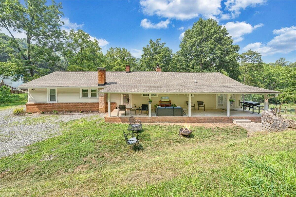 8580 Martins Creek RD - Photo 49