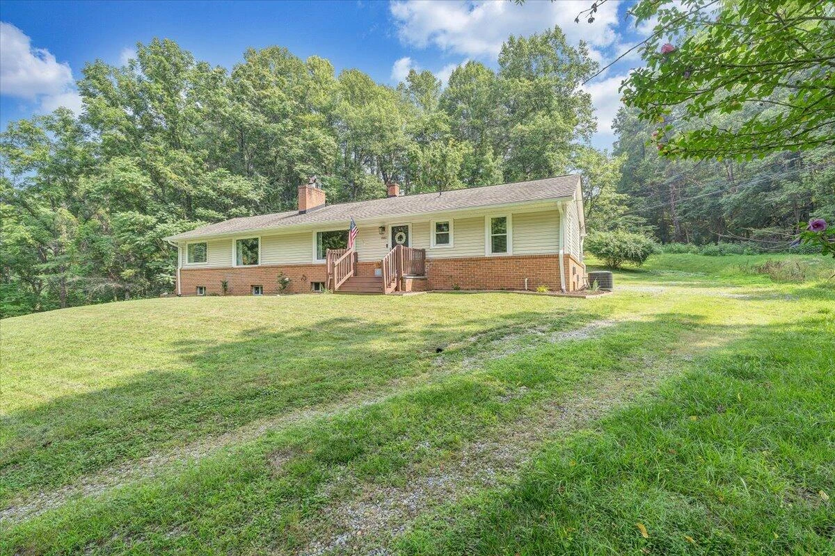 8580 Martins Creek RD - Photo 54