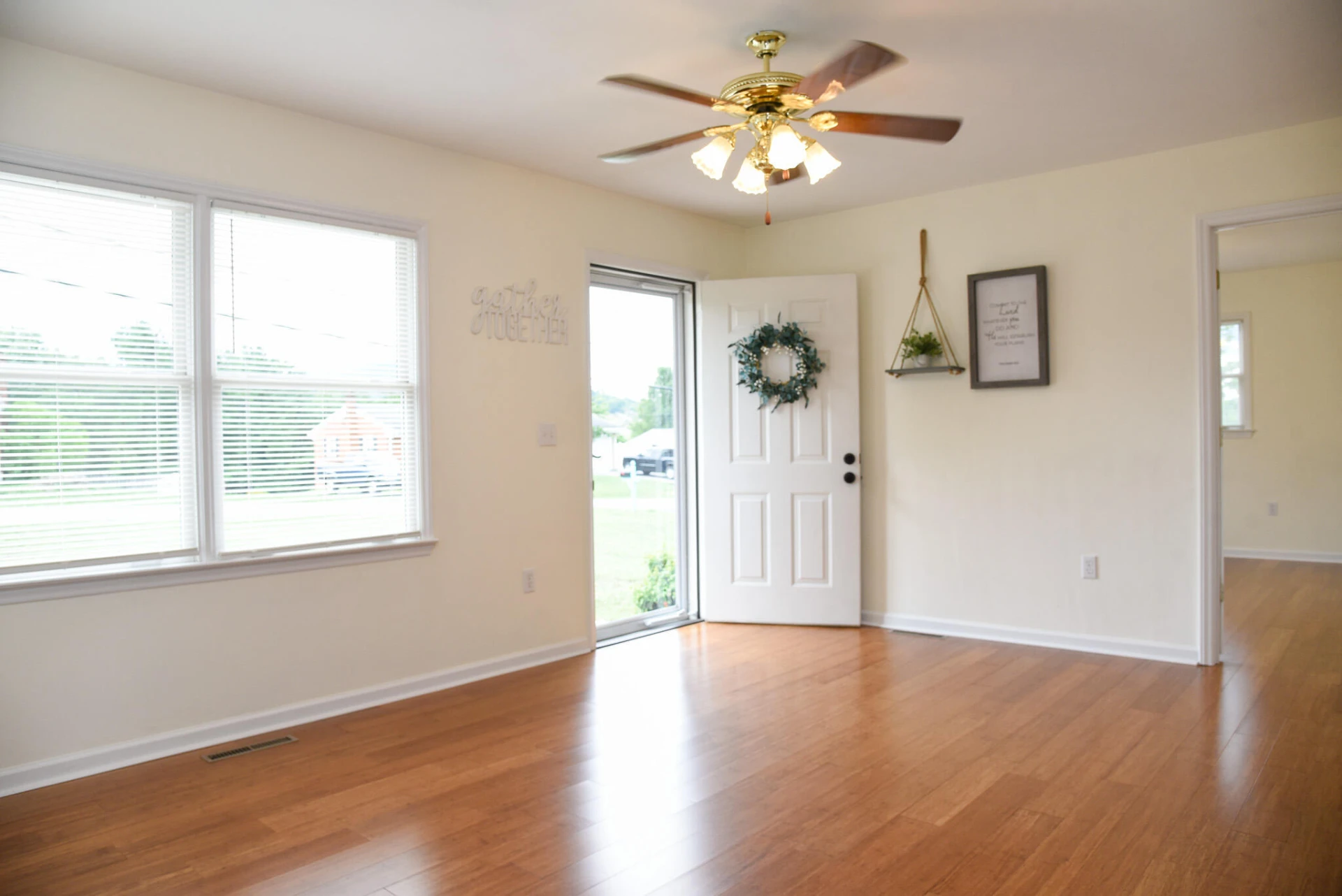 321 Orchard DR - Photo 3