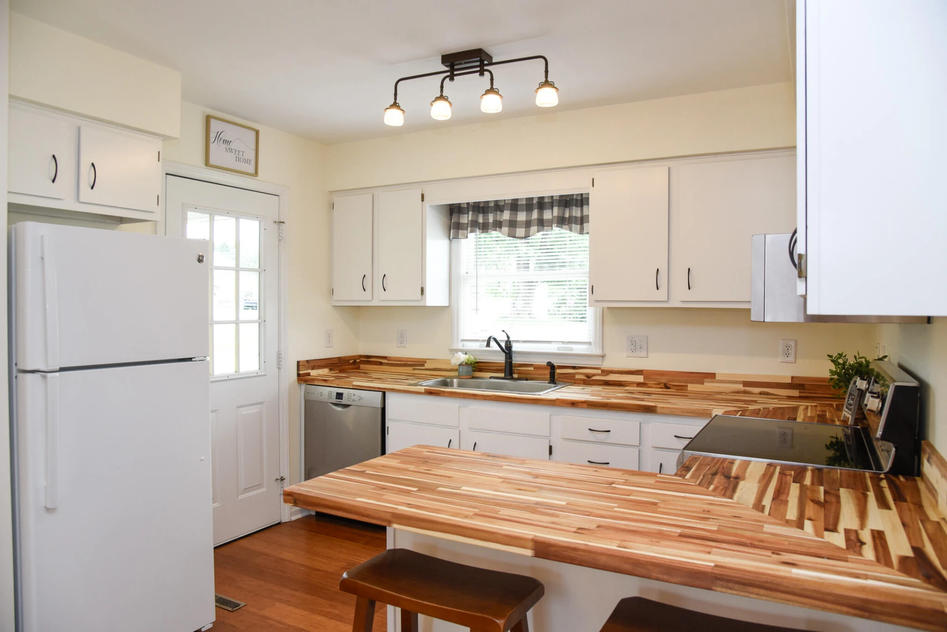 321 Orchard DR - Photo 7