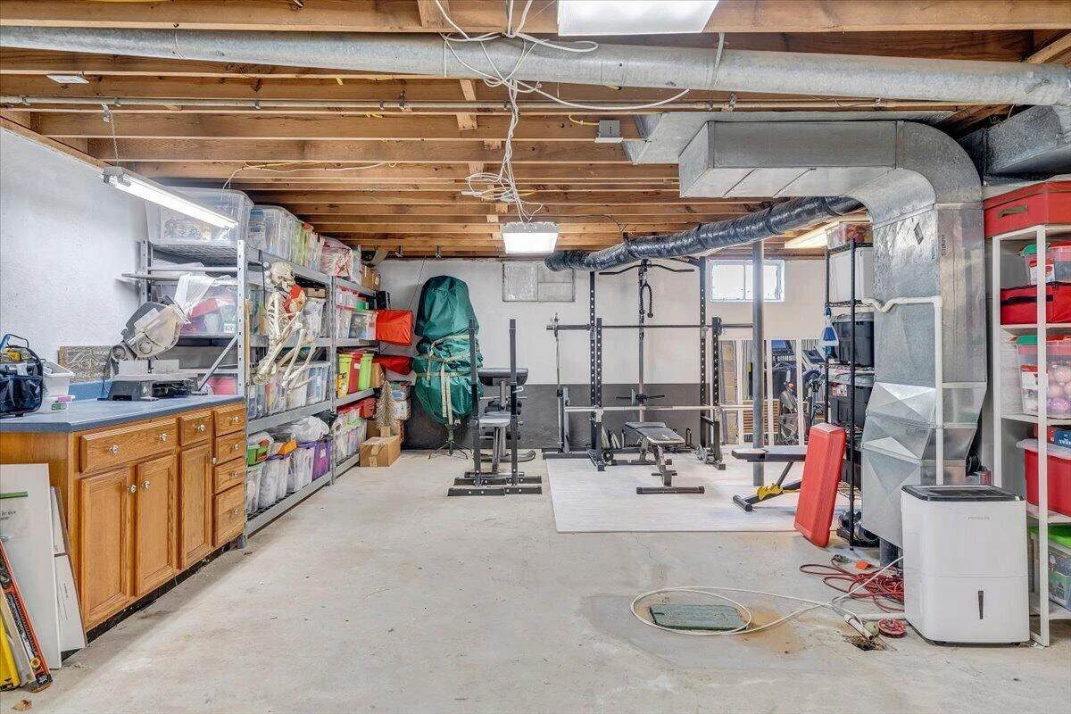 719 Hugh AVE - Photo 35