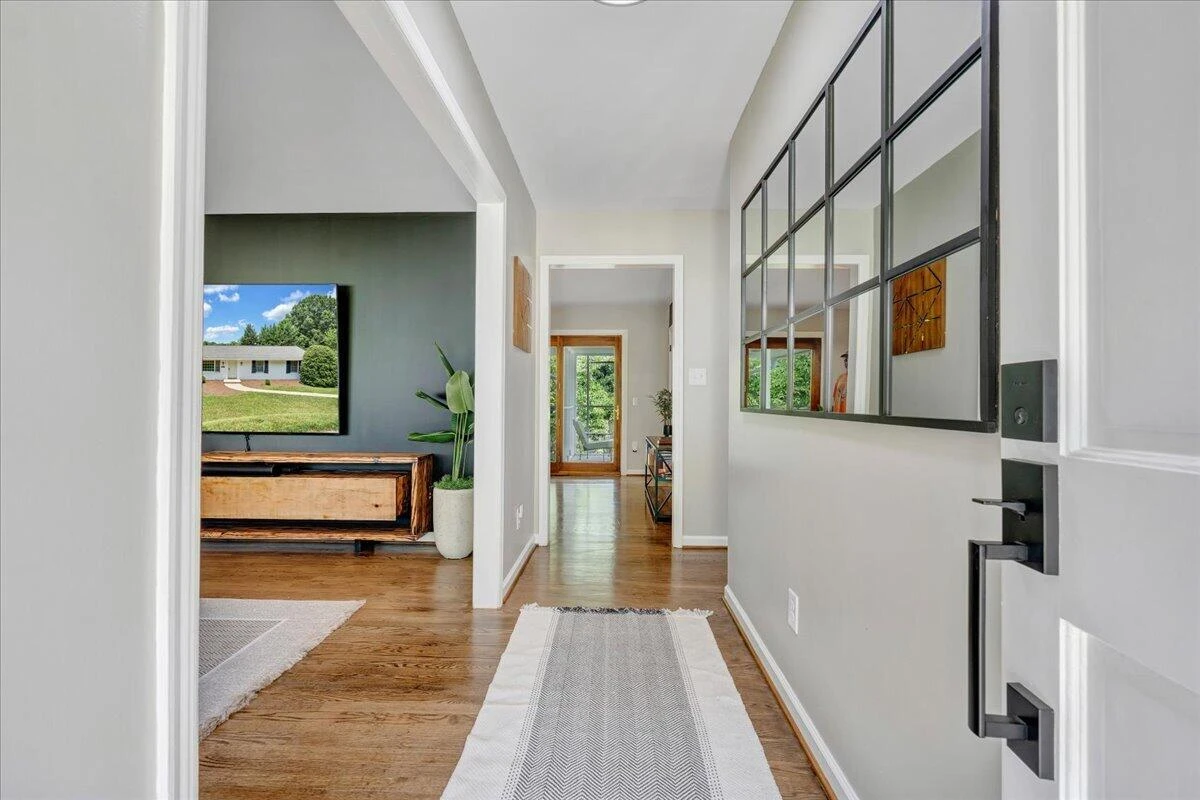 3047 Tamarack TRL - Photo 4