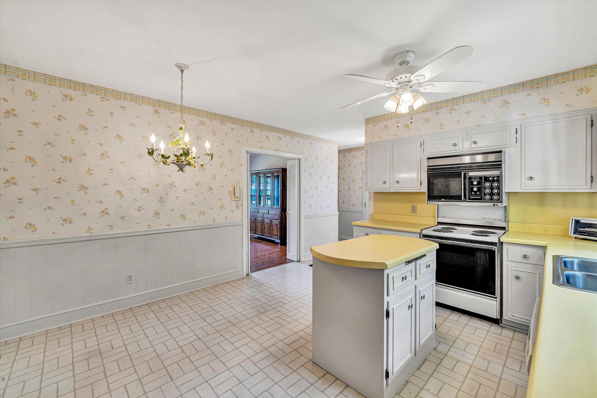 250 Knollwood DR - Photo 12