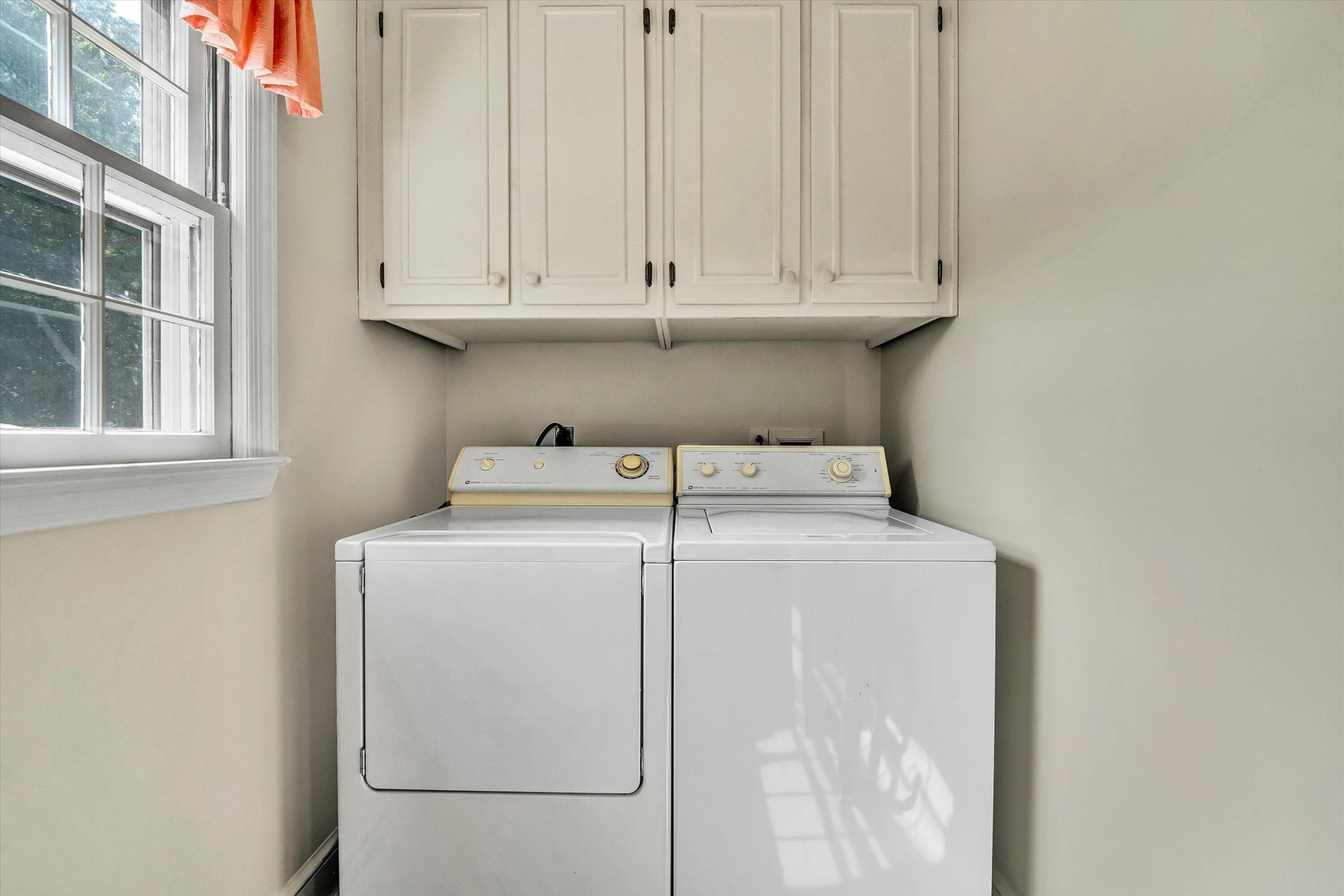 250 Knollwood DR - Photo 14