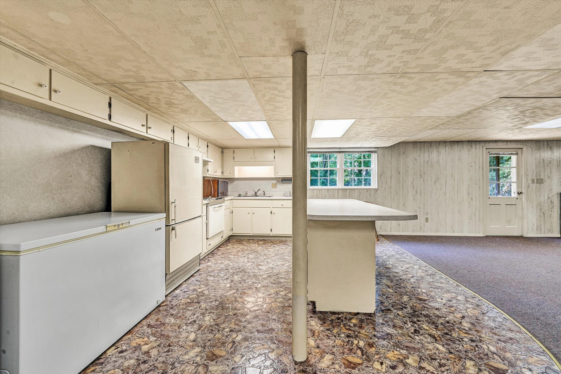 250 Knollwood DR - Photo 34