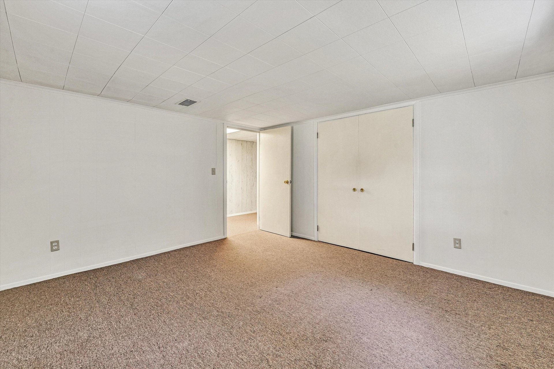250 Knollwood DR - Photo 37